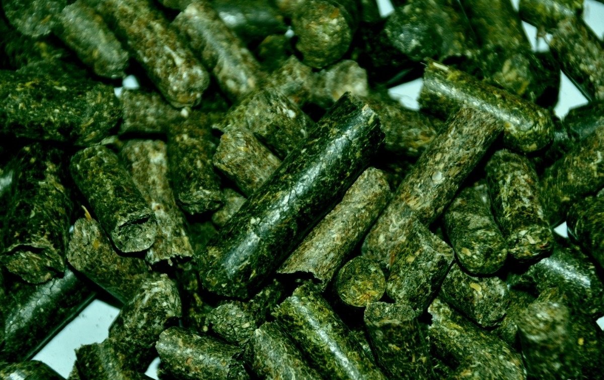 витаминно-травяная мука в гранулах