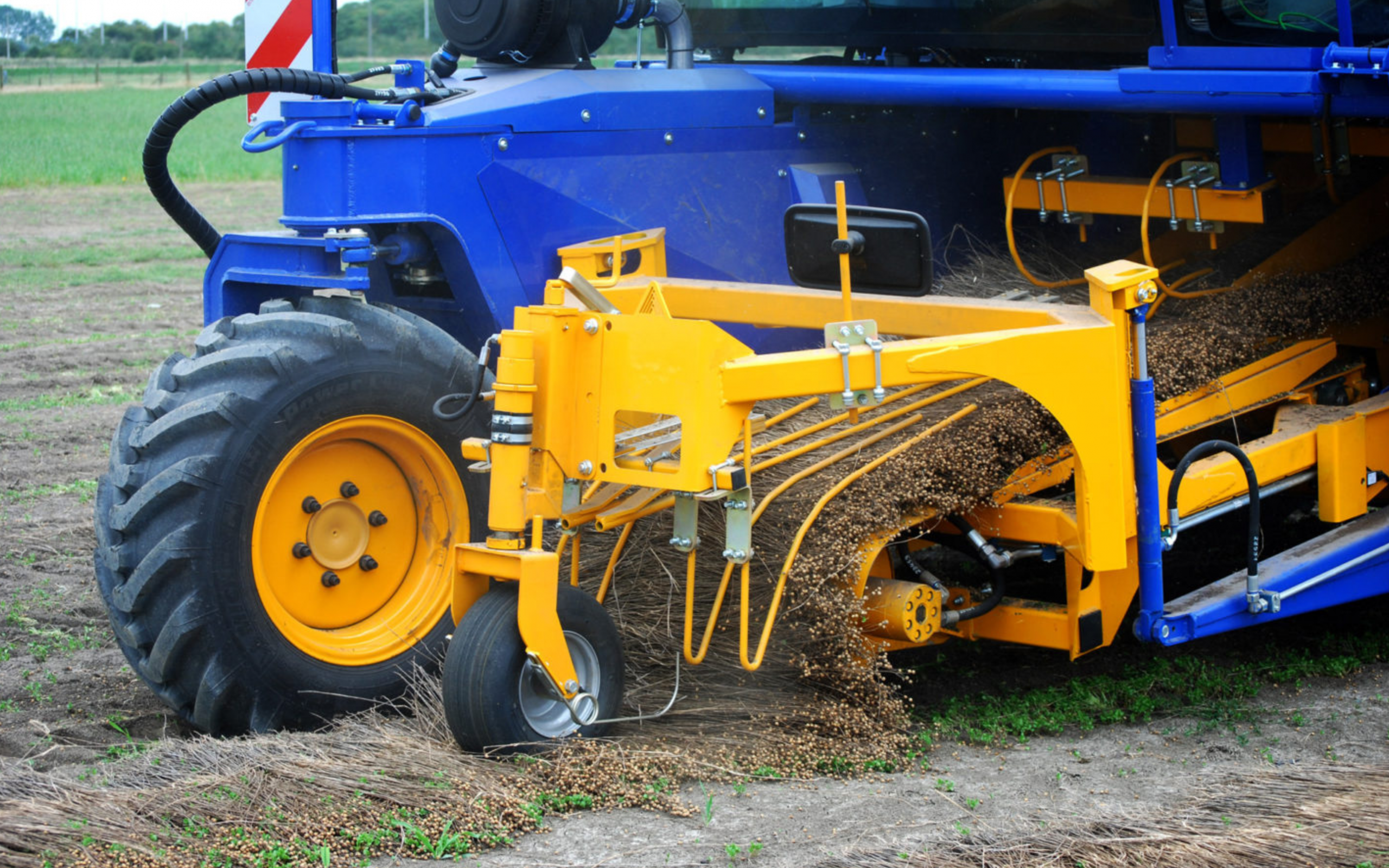 Пресс-подборщик льна